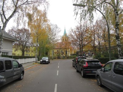 St. Petruskirche Wilmersdorf - Sichtachse Schlangenbader Straße